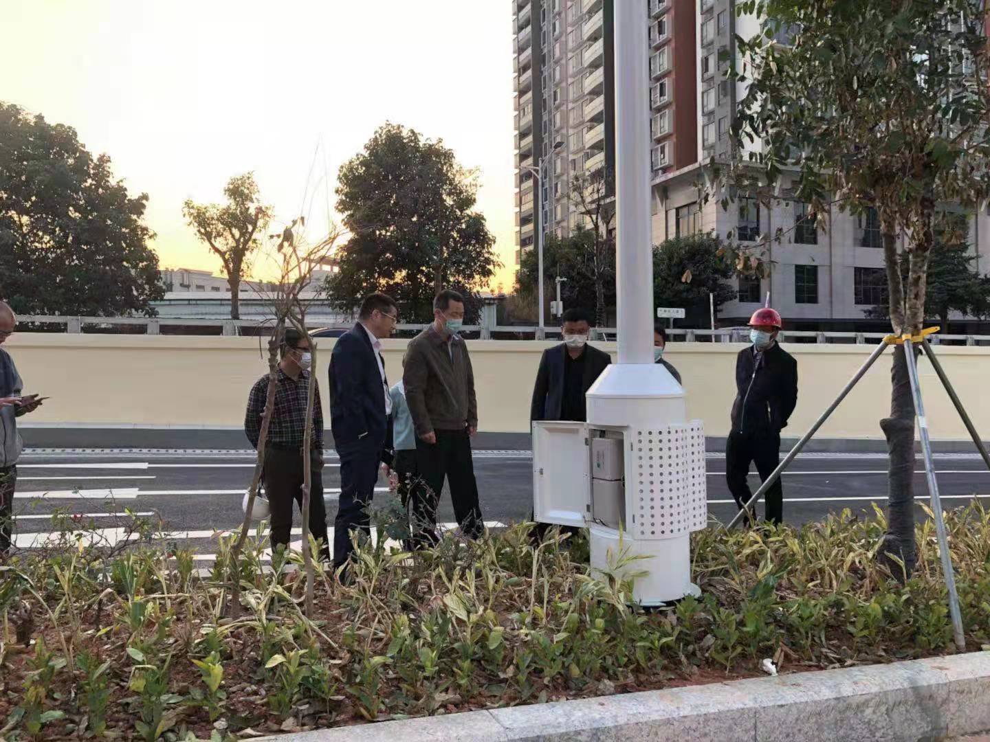 智慧城市智能多功能标准化通用机箱深圳市顺利落地