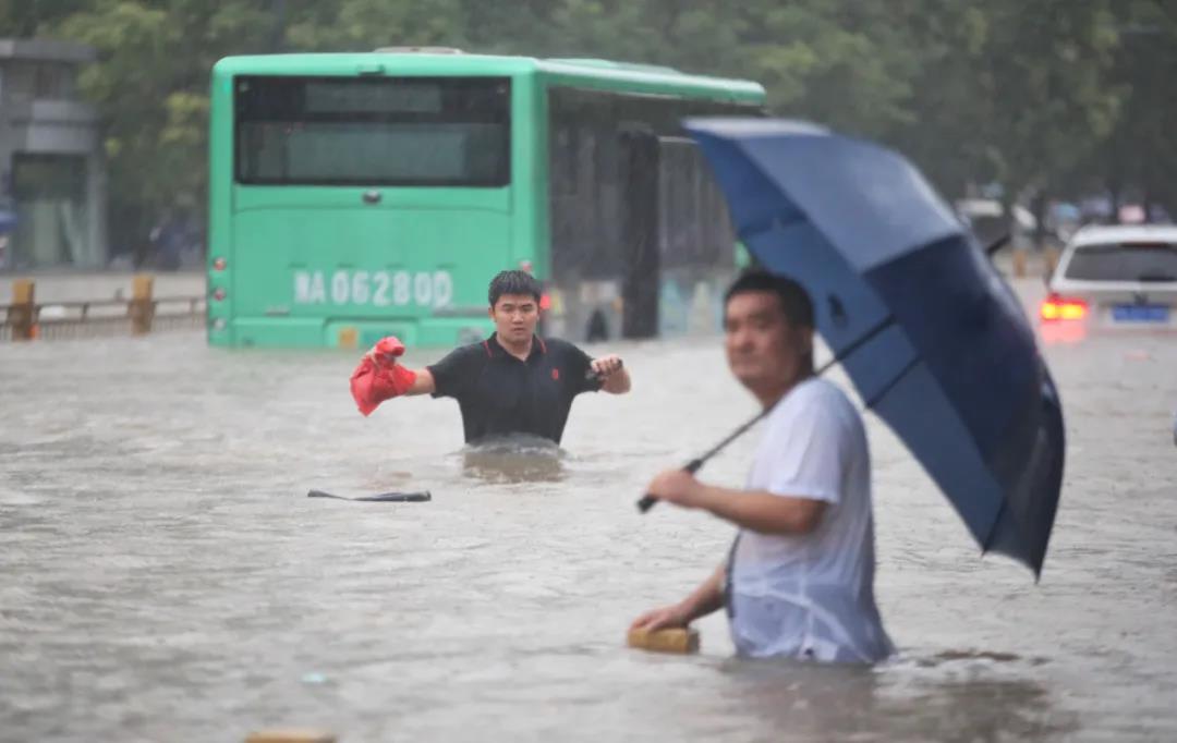 河南遭极端降水，城市内涝是全国性难题